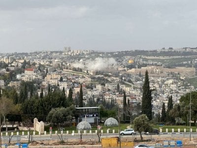 بعد سقوط صاروخ قرب الأقصى… أدرعي يتهم طهران بالتجارة بالمقدسات