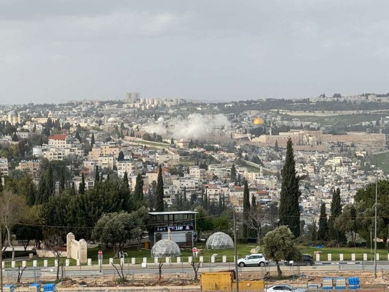 بعد سقوط صاروخ قرب الأقصى… أدرعي يتهم طهران بالتجارة بالمقدسات