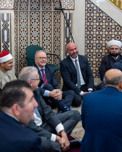 صلاة العيد تتحول إلى ساحة احتجاج... هتافات 