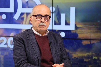 دحشوها للفرقة 98 انظروا اليهم مثل الكلاب- اميركا عم يلتعن سلافها وخسائرها فادحة-كيبوتس عراة في لبنان
