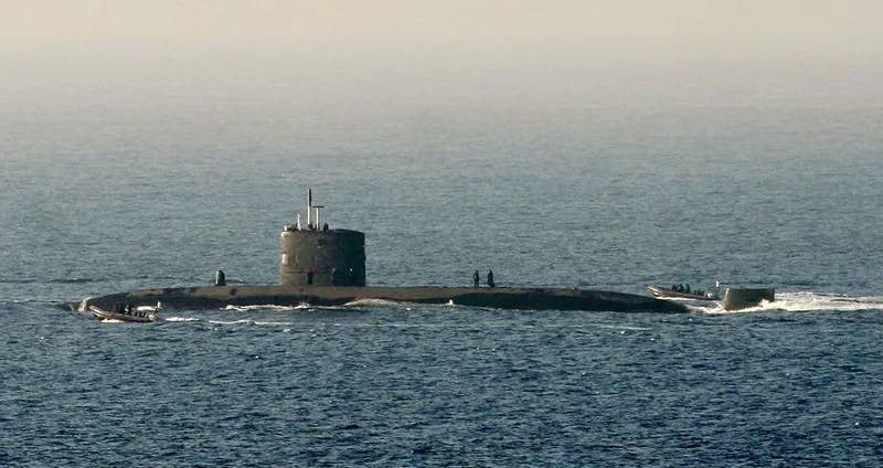"ستكون مختبئة بهدوء"... غواصة نووية بريطانية في بحر العرب