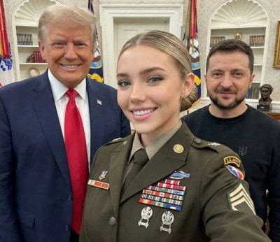 رافقت قادة العالم وخدعت الملايين… حقيقة صادمة لجندية أميركية 