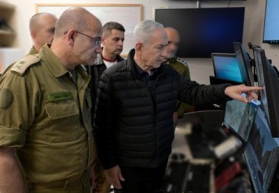 بعد صاروخي عراد وديمونا… إسرائيل تصادق على هجمات في كل الجبهات الليلة