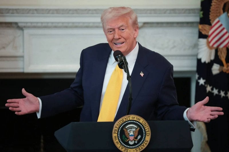 ترامب يفاجئ الجميع… تأجيل الضربات على إيران بعد "محادثات مثمرة جدًا"