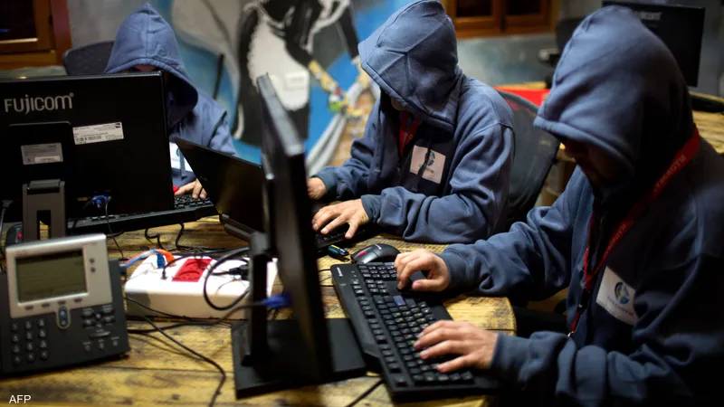 50 هجومًا خلال 3 أسابيع... مسؤول إسرائيلي: لا أنام ليلًا