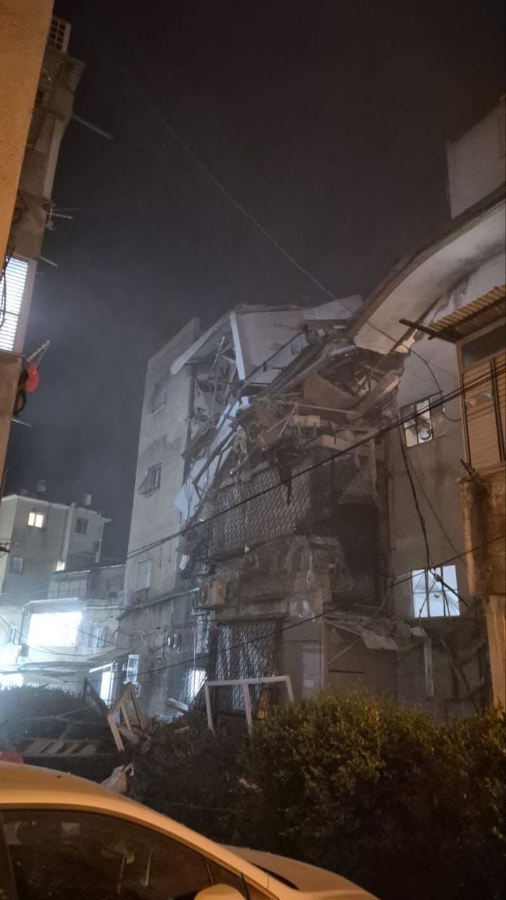 رقعة المواجهة تتوسع... صواريخ انشطارية تضرب قلب إسرائيل (فيديو وصور) 