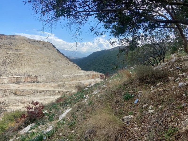 كارثة صامتة في الكورة… نزف سكاني وتمدّد الأمراض يكشف "إبادة جماعية"