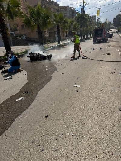 تصعيد غير مسبوق… غارة إسرائيلية تستهدف مسعفًا في النبطية (صورة)