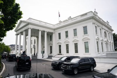 البيت الأبيض يتحفّظ على 