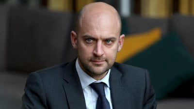 قبل اجتماع مجموعة السبع… بارو يؤكد دعم نزع سلاح 