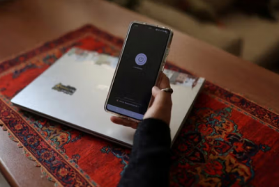 قيادات بلا هواتف… كيف أربك الاختراق منظومة القرار الإيراني؟