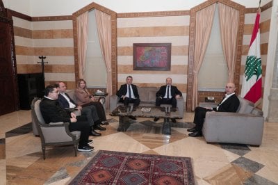 النزوح على الطاولة… الحجار يبحث مع المحافظين آليات المواجهة