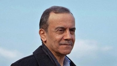 رحيل “أناديكم”… أحمد قعبور يودّع بيروت ويترك صوته حيًّا
