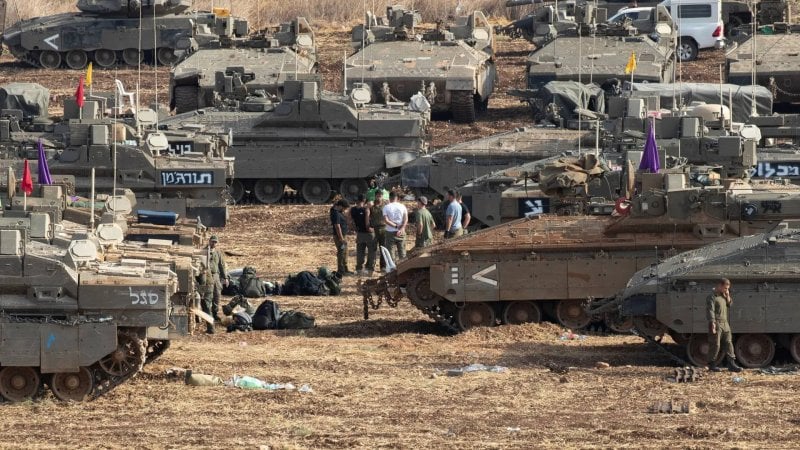  "احتلال الجنوب قد يخدم حزب الله"... "هآرتس" تحذّر من مخاطر "البقاء لأمد طويل"