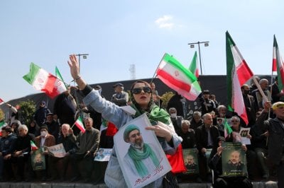 إيران تحذّر من 