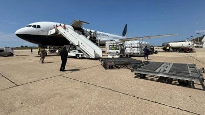 53 طناً من المساعدات تصل بيروت… دعم أميركي كنسي للنازحين