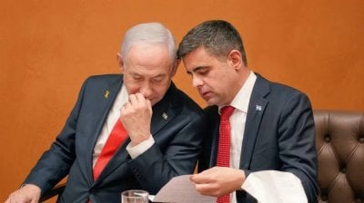 استقالة مدوية في مكتب نتنياهو… متحدثه يعتزل بعد تصريحات عنصرية