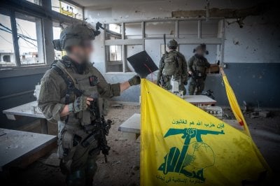 صواريخٌ وألغام داخل مدرسة في الخيام... اسرائيل تكذّب 