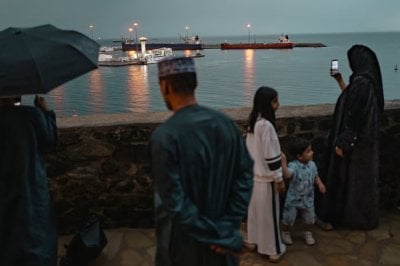 لحظة تحوّل في الخليج… كيف تسعى إيران إلى جني الملايين من مضيق هرمز
