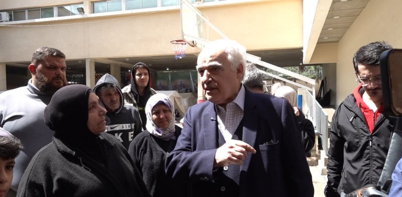 وزير الثقافة يجول على النازحين