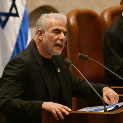 تحذير غير مسبوق… لابيد يتحدث عن 