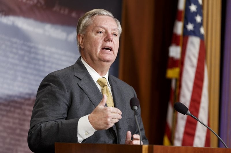 غراهام يؤيد ضغط ترامب… التطبيع السعودي في الواجهة