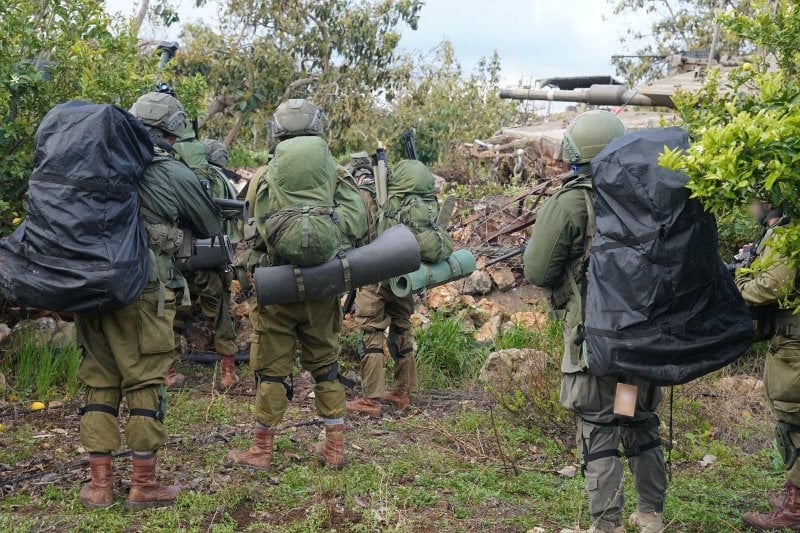 بعد تدمير 200 موقع… إسرائيل تتجه إلى هدف جديد جنوباً (فيديو وصور)