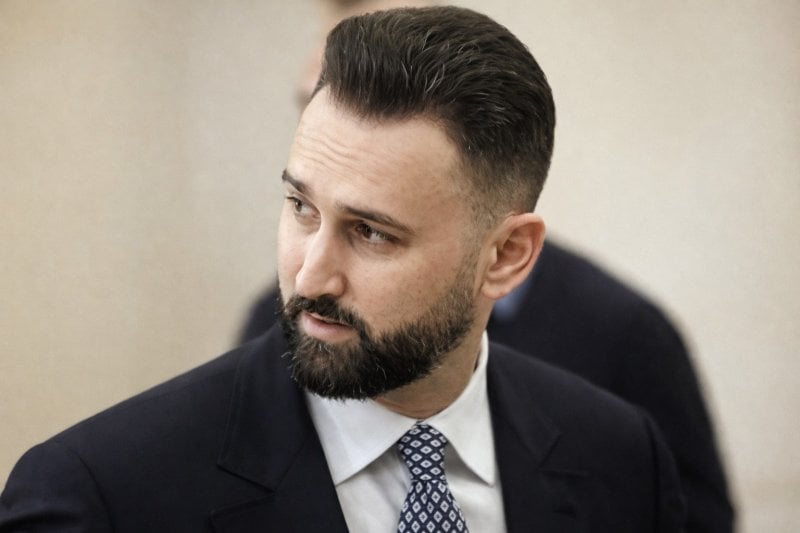 "الخوف الأكبر من الفتنة"… جنبلاط يحذر من الانزلاق الداخلي