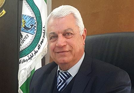 قمرالدين يوضح الاستعانة بطبيب من البترون 