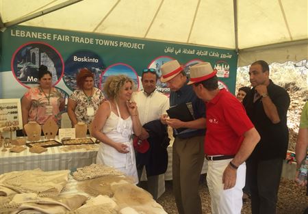 الاحتفال باليوم العالمي للتجارة العادلة برعاية فرعون وجونز