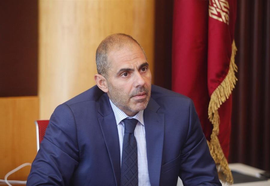 رولان الخوري ينوه بإقفال "دكان قمار" في الشويفات