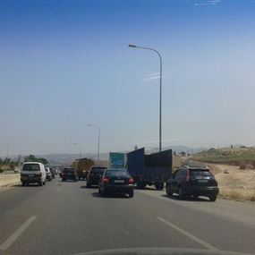 اصيب برصاصتين.. بسبب افضلية المرور