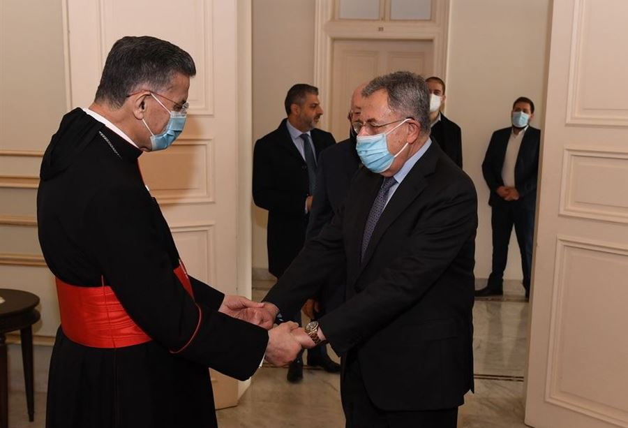 السنيورة: "حزب الله" لا يريد حكومة الآن