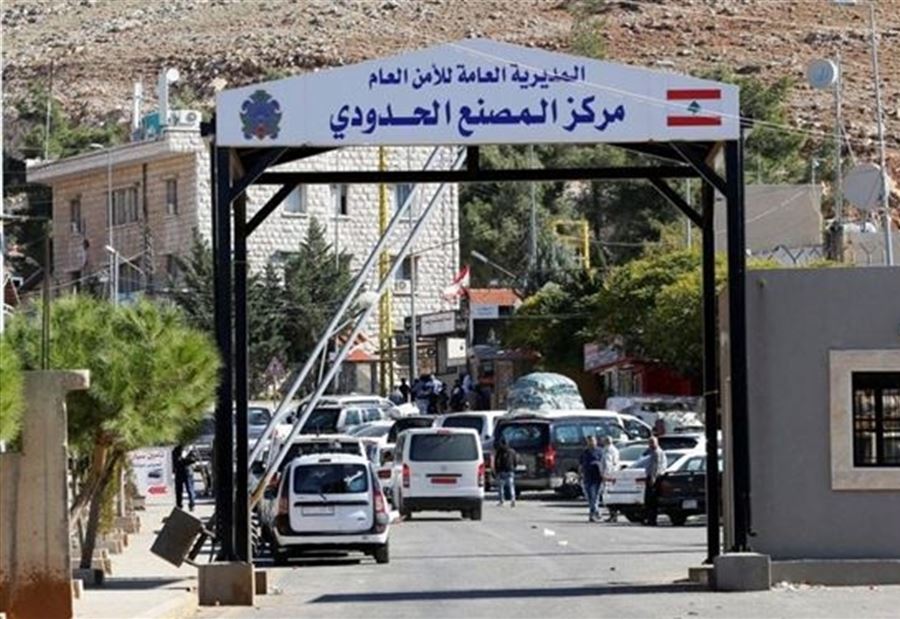 بالفيديو: 5 حافلات للبنانيين آتين من "قمّ" عبرت "المصنع"