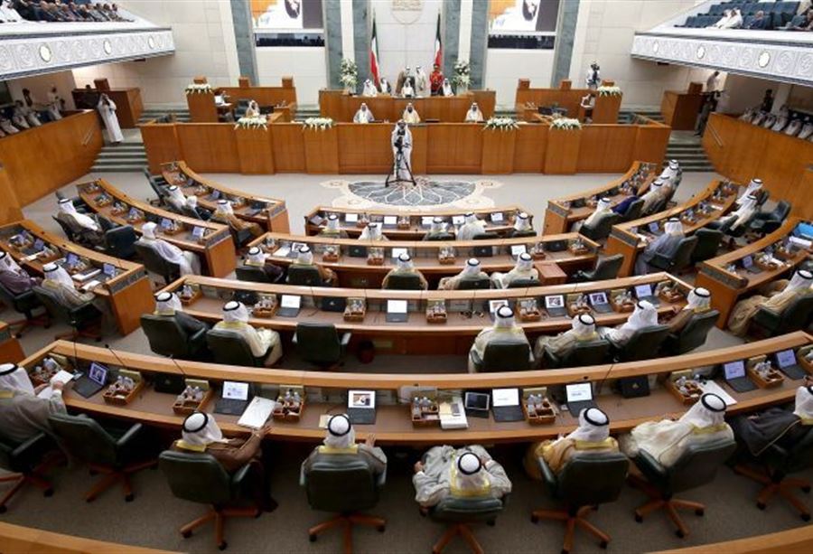 الكويت تصدر مرسوماً بتشكيل حكومة جديدة... إليكم أبرز وزرائها