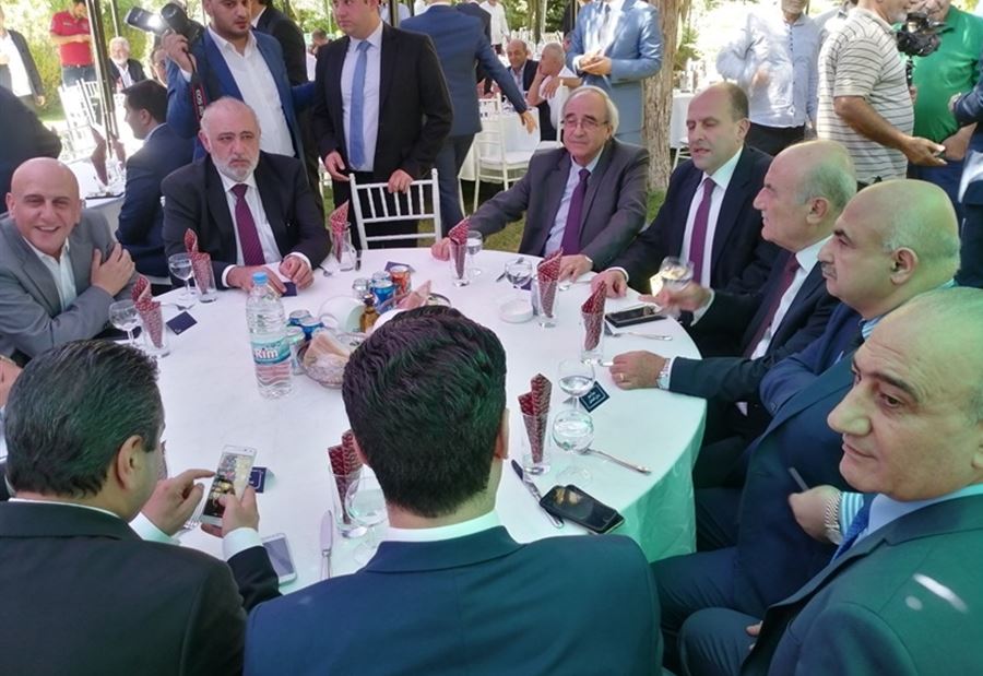 مراد يكرم سرحان... والاخير يشيد بالقضاة!