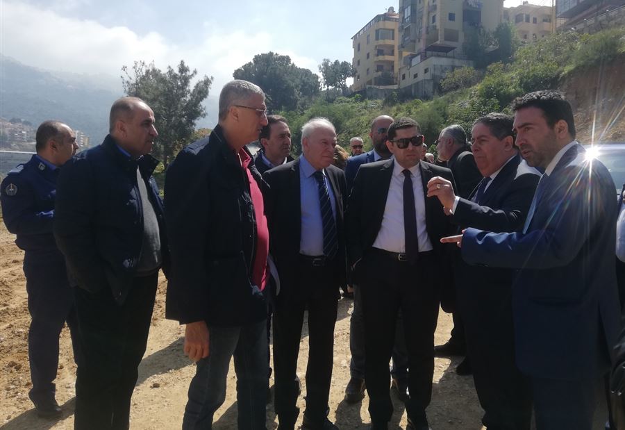 محافظ جبل لبنان في جولة على المشاريع المتنية