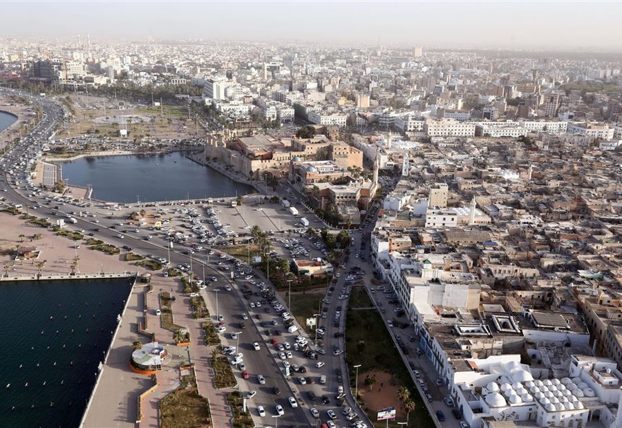 بعد معاقبة ابنته... ألقى قنبلة على مدرستها في ليبيا!