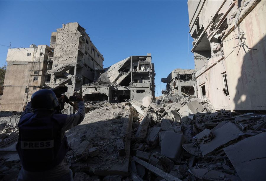 غارة إسرائيلية تستهدف دراجة نارية قرب آثار صور