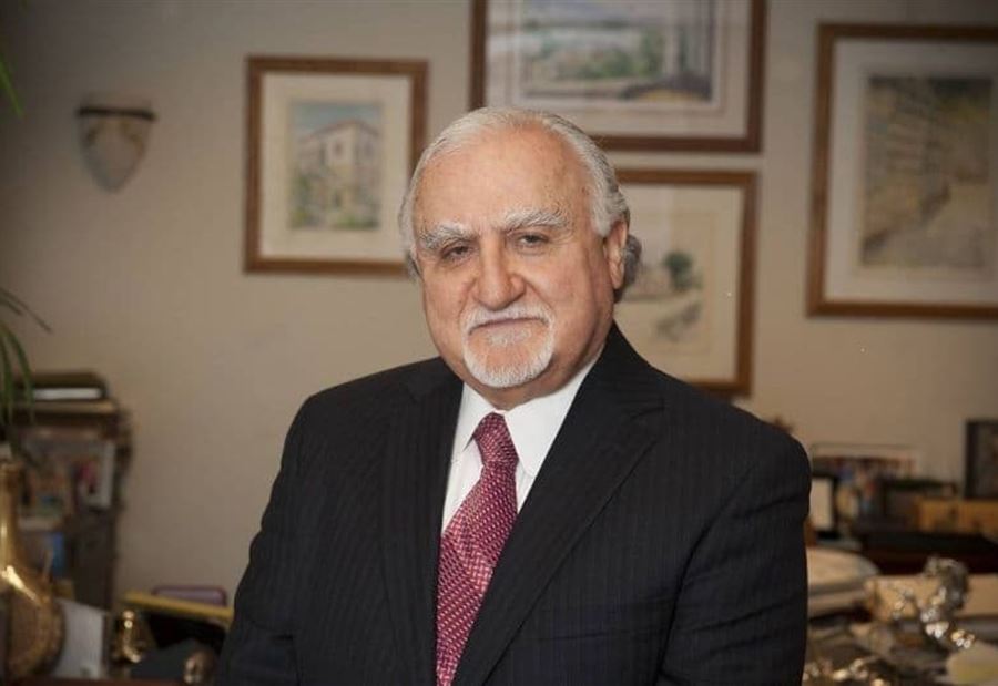 في‮ ‬يوبيلك الطبي‮ ‬لبنان‮ ‬ينتظرك‬‬‬‬‬‬ أيها الثائر الأبيض البروفسور فيليب سالم