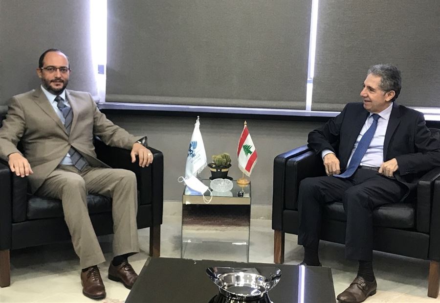 "ترشيد الإنفاق" بين وزني والقاضي عطيه