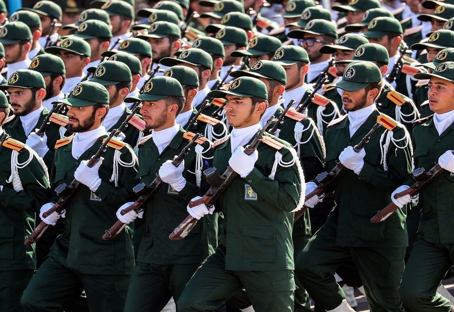 إيران تعلن مقتل عنصرين من "فرقة الفضاء" بظروف "غير طبيعية"