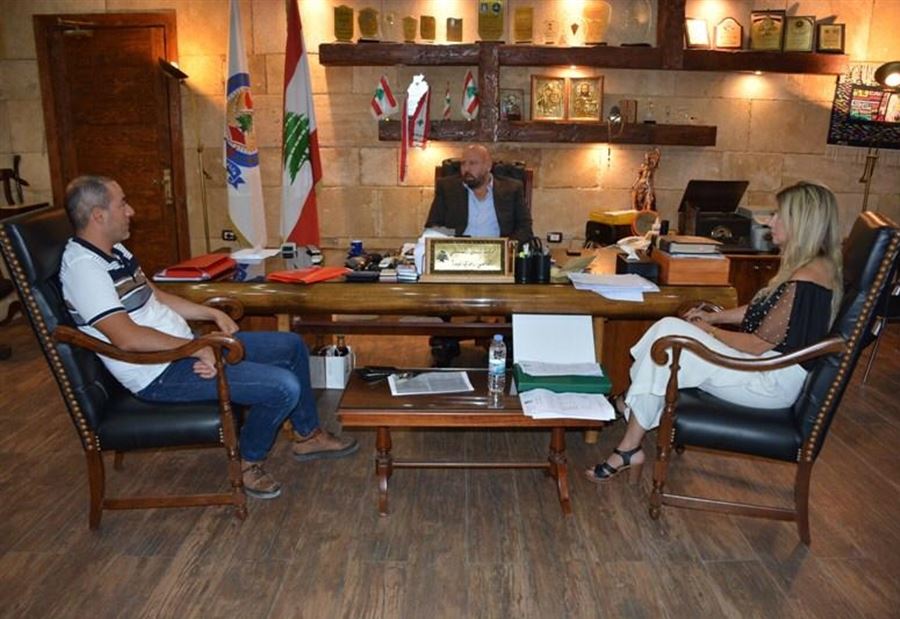 إجتماعٌ لـ نهرا بشأن "إختلاس أموال عامة"   إجتماعٌ لـ نهرا بشأن "إختلاس أموال عامة"