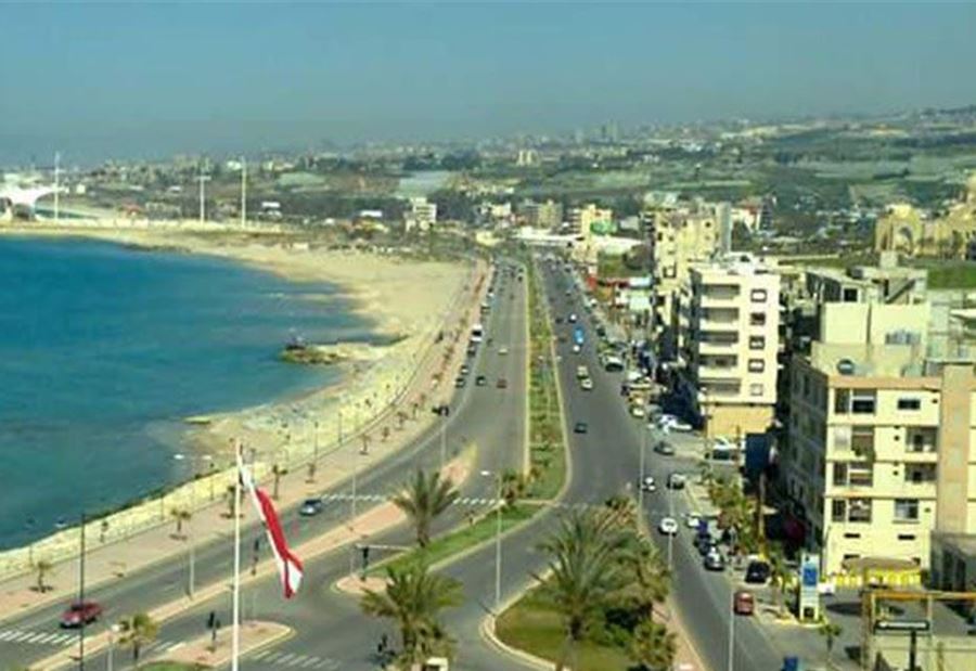 بعد ظهور كورونا في رومية... اعتصام في صيدا وطرابلس