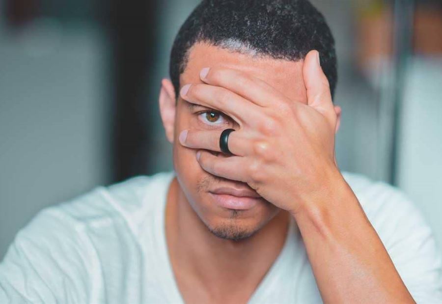 كيف تفضح من يكذب عليك؟.. العلم يفسر