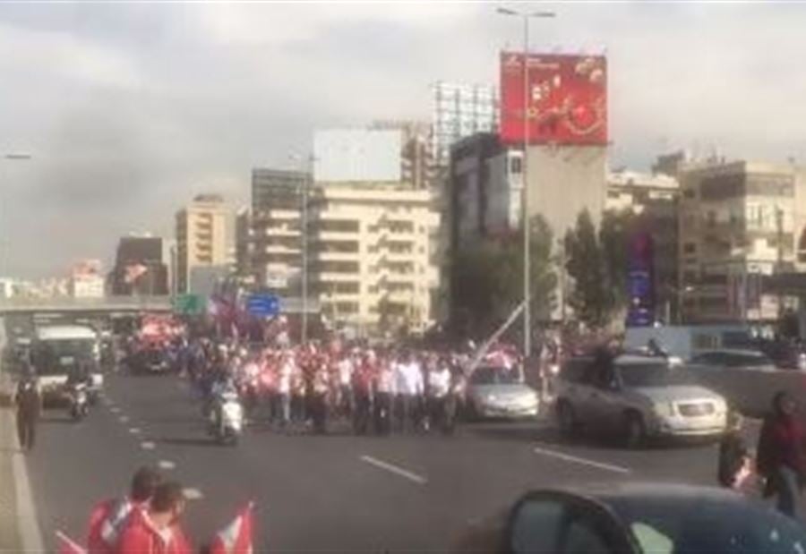 بالفيديو: انطلاق "العرض المدني للإستقلال" من جل الديب