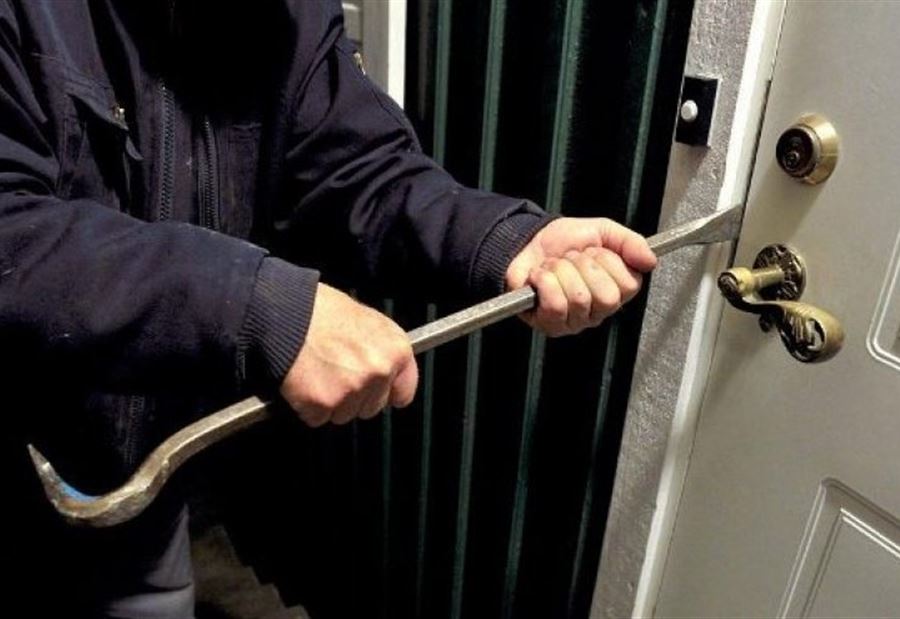 سرقة بقيمة 11 ألف دولار في بلدة القليعة