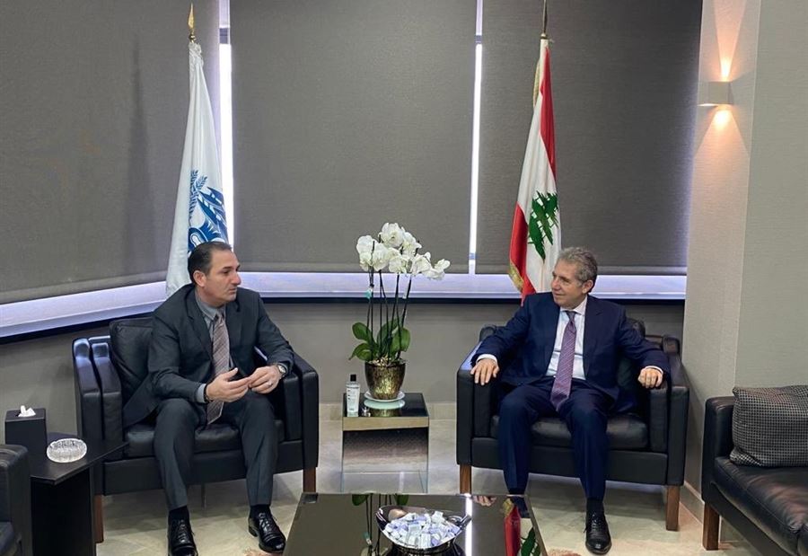 الوضع المالي لقطاع الإتصالات بين وزني وحواط 