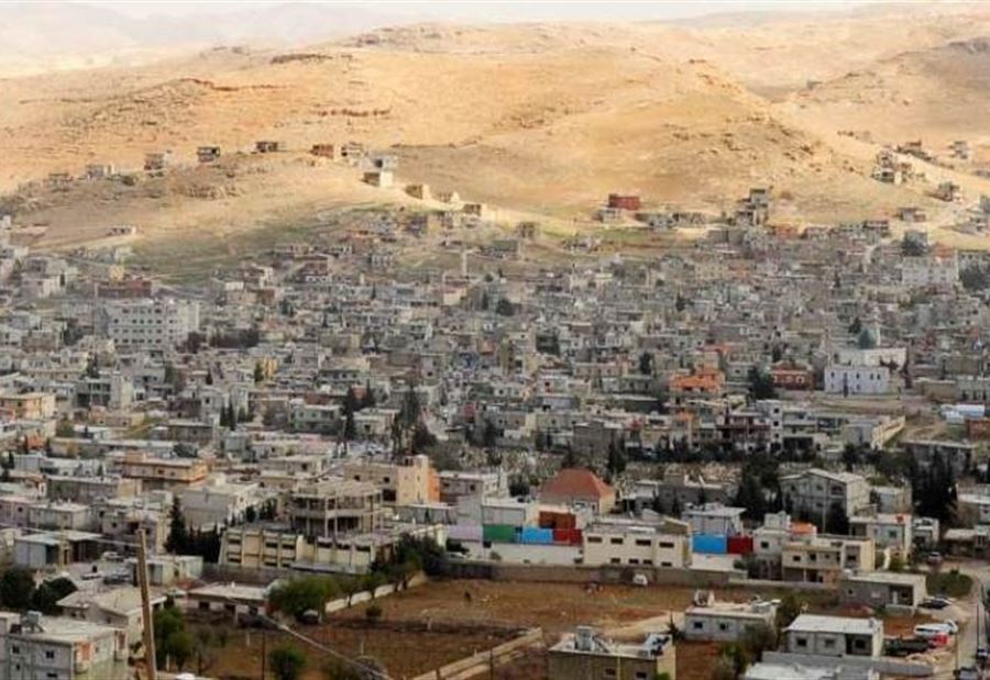 سقوط امرأة عن احد الابنية في عرسال