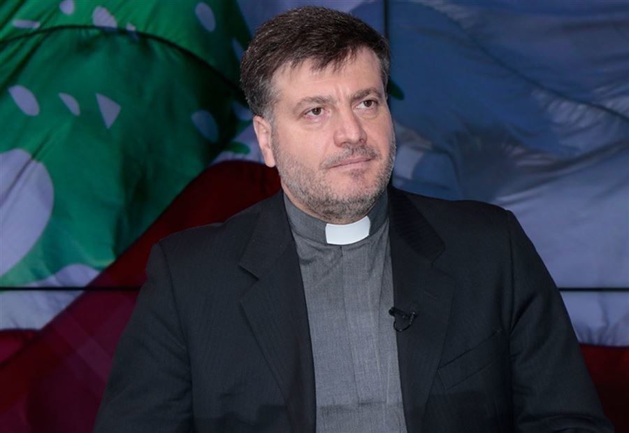 الأب نصر يتحدّث عن تحديات كبيرة... ولقاء "هام" الخميس المقبل! 